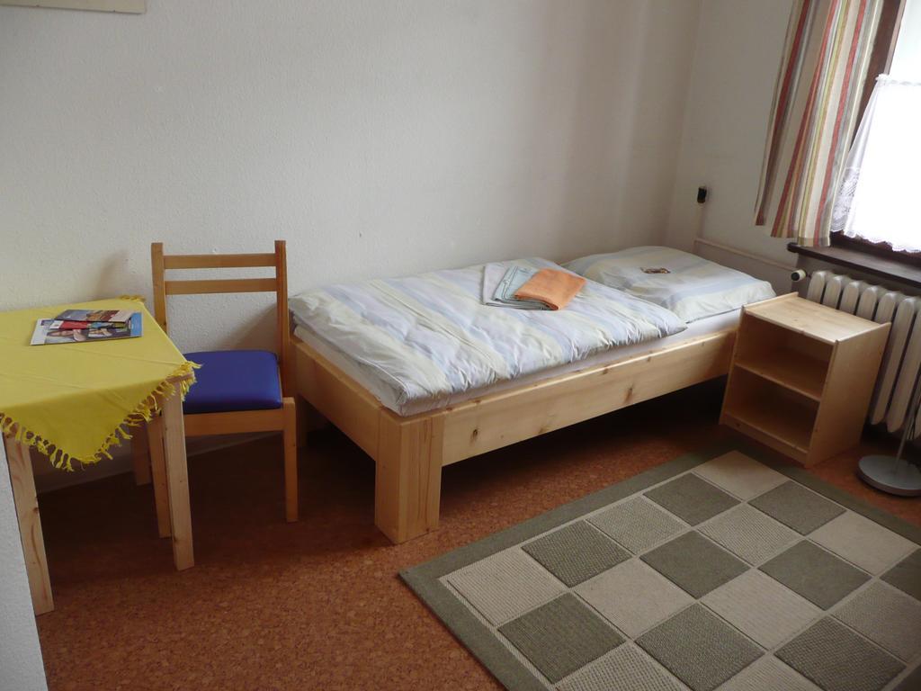 Pension Zur Wartburg Gorlitz Bagian luar foto