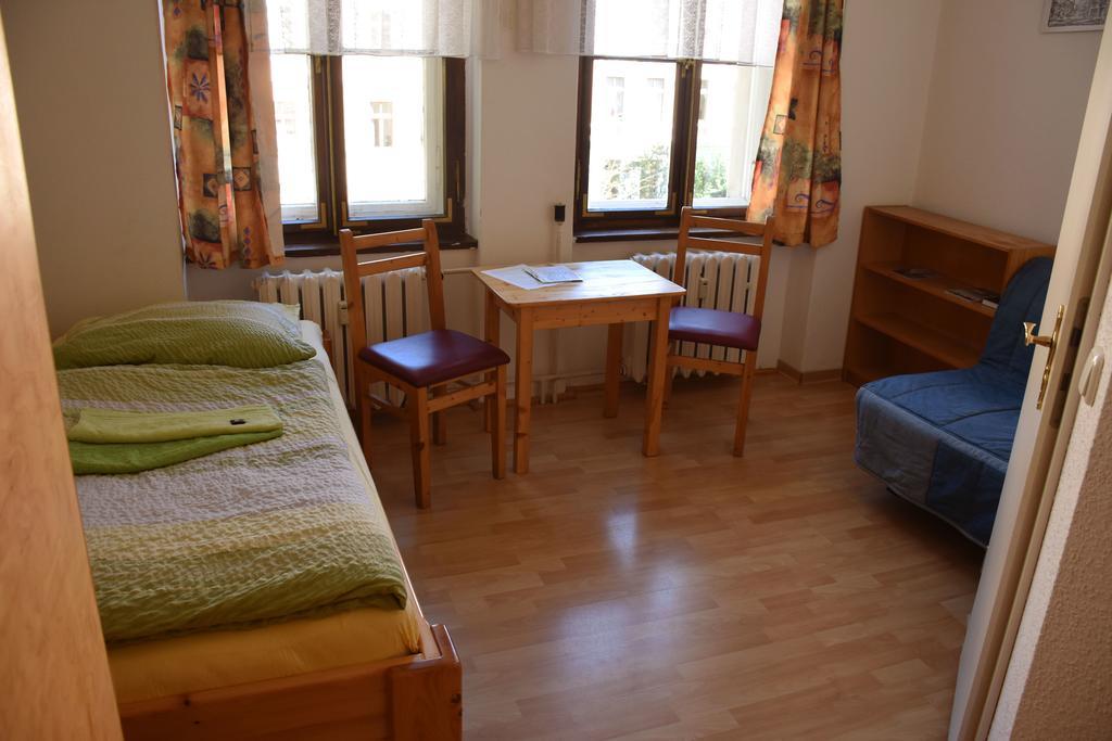 Pension Zur Wartburg Gorlitz Bagian luar foto